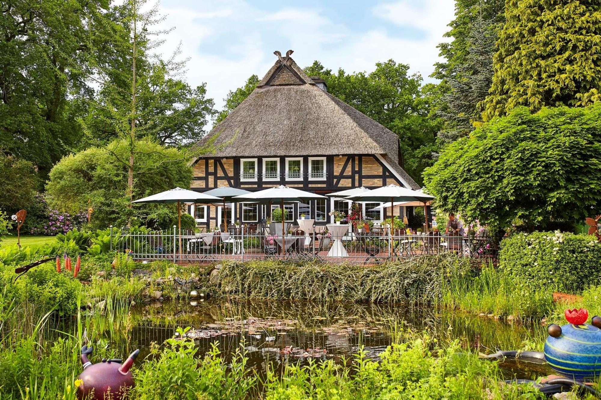 Romantik Hotel Koellners Landhaus Целе Екстериор снимка